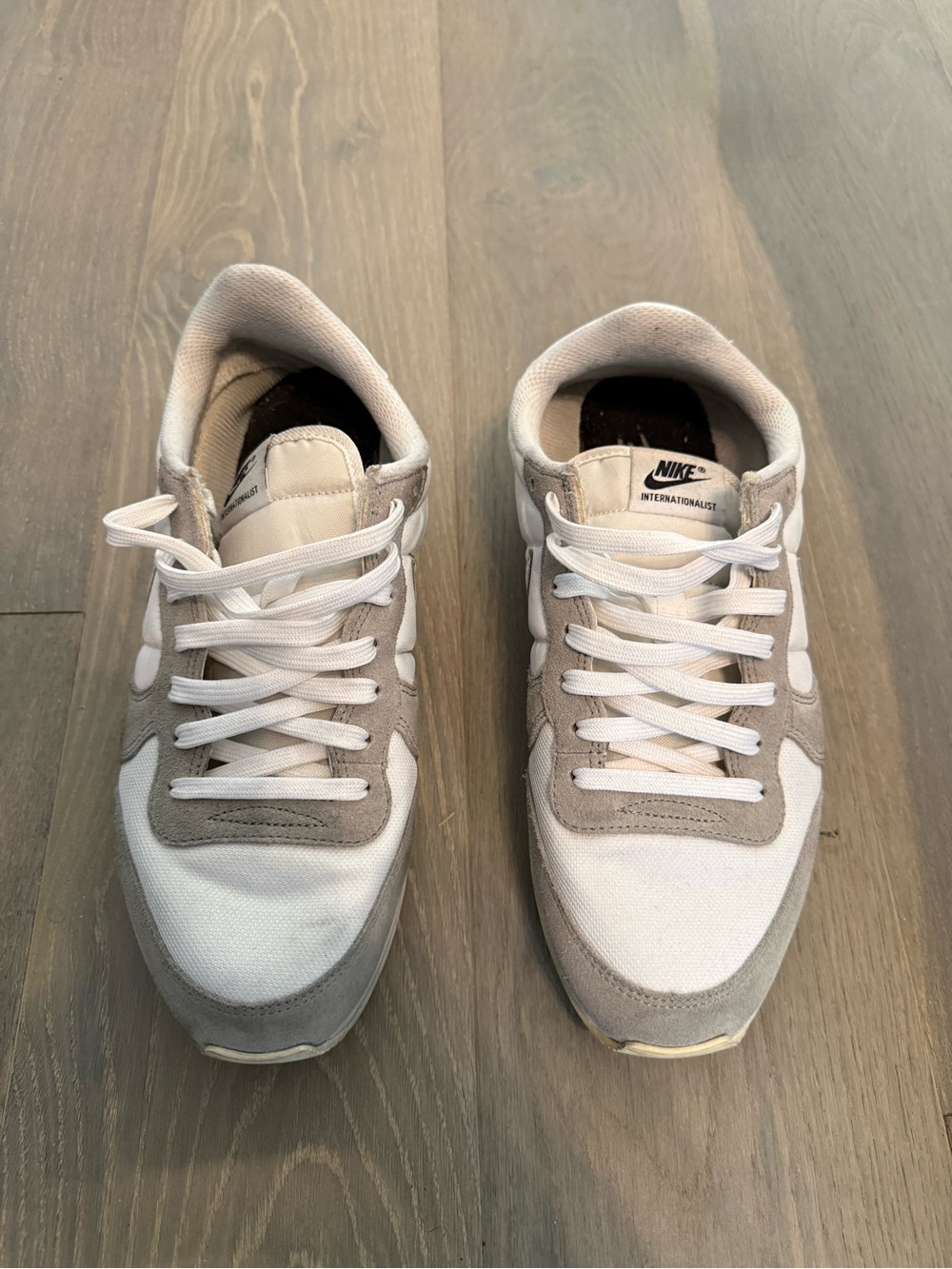 Nike White and Gray Internationalist Low-Top Sneakers